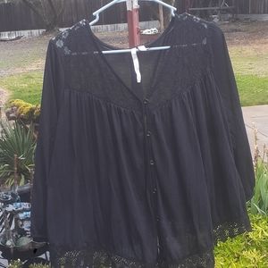 3/4 sleeve button up with crochet lace design